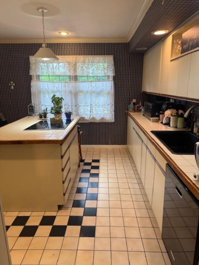 20250822-013045494-b75d-c12550fda3ec_Kitchen new 3.jpg